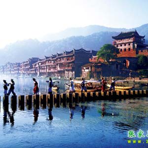 LH線：鳳凰古城、古苗寨神秘湘西一日游！