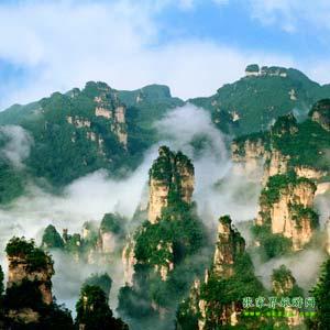 【長(zhǎng)沙往返線路1】張家界、鳳凰古城、天子山、黃龍洞三晚四日游